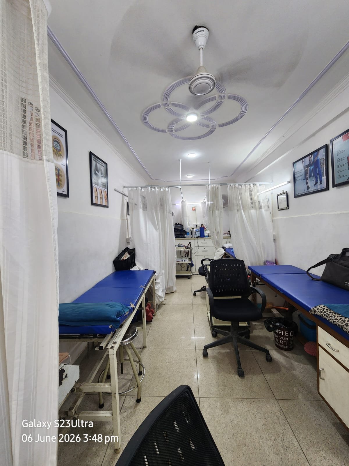 Private treatment cabin